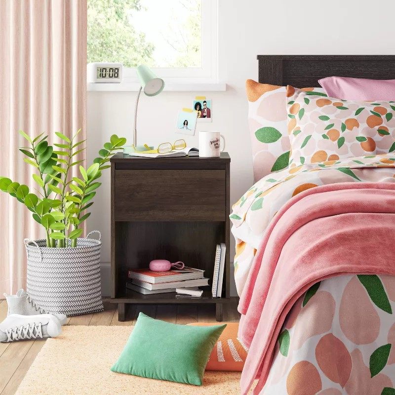 www.jingtongfurniture.com